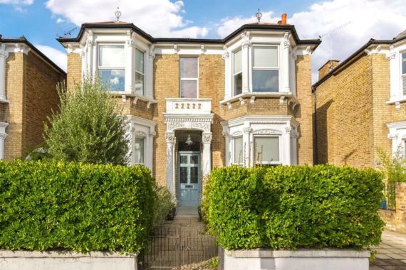 5&nbsp;Bedroom&nbsp;Detached